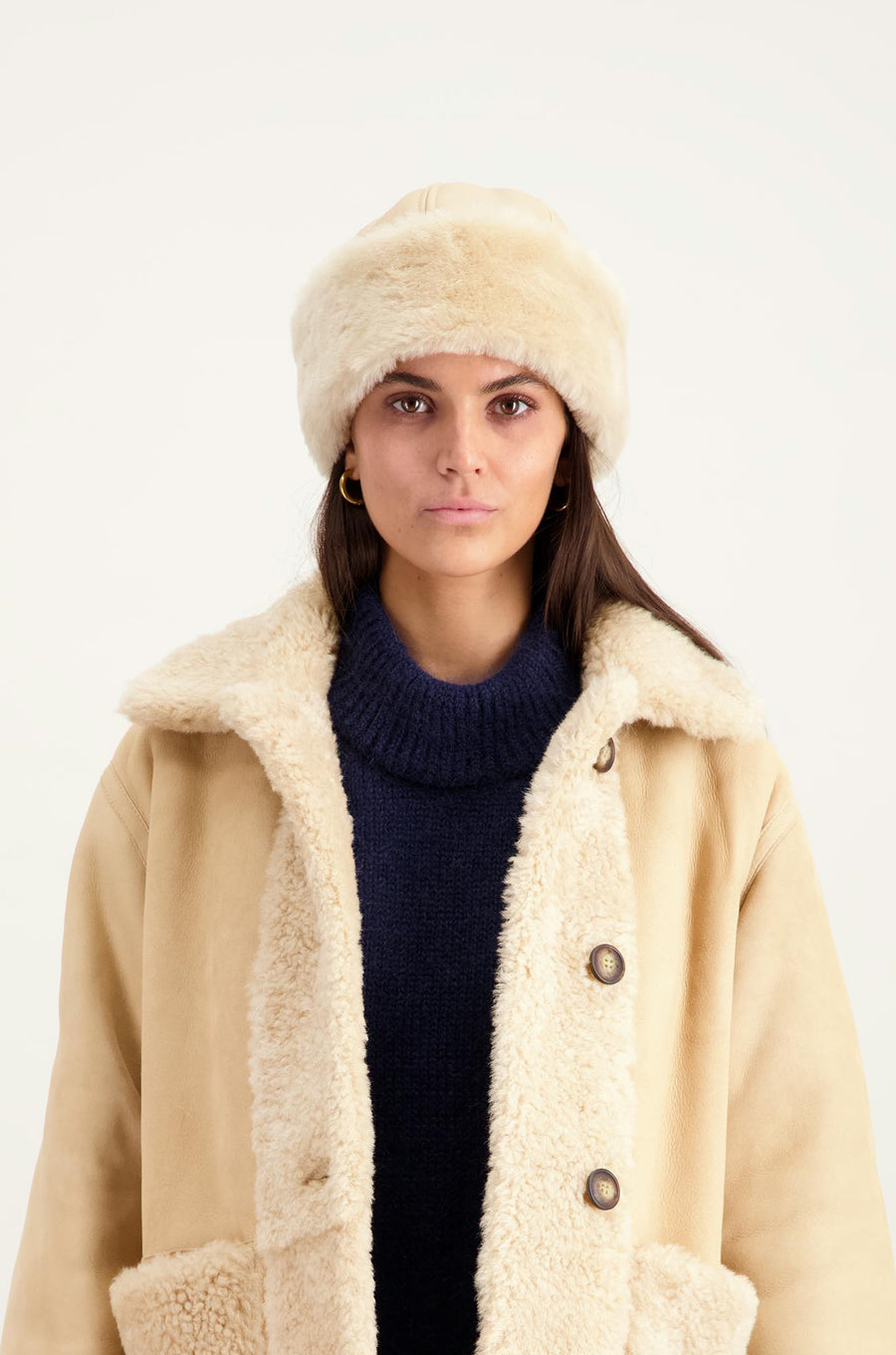 Toque en cuir d'agneau beige Douda