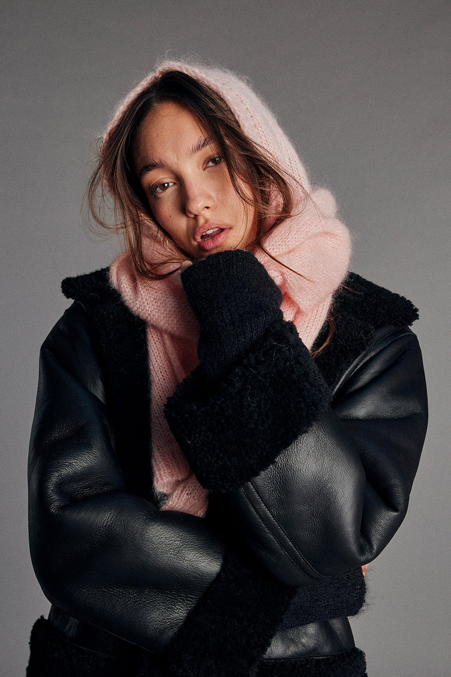 Capuche-écharpe rose Jina